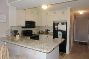 Pelicans Watch 318 3BR 2BA 2nd Row Condo near popular Shore Drive - Winter Rental Friendly